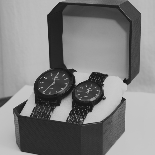 Premium His & Her Black Couple Wrist Watch