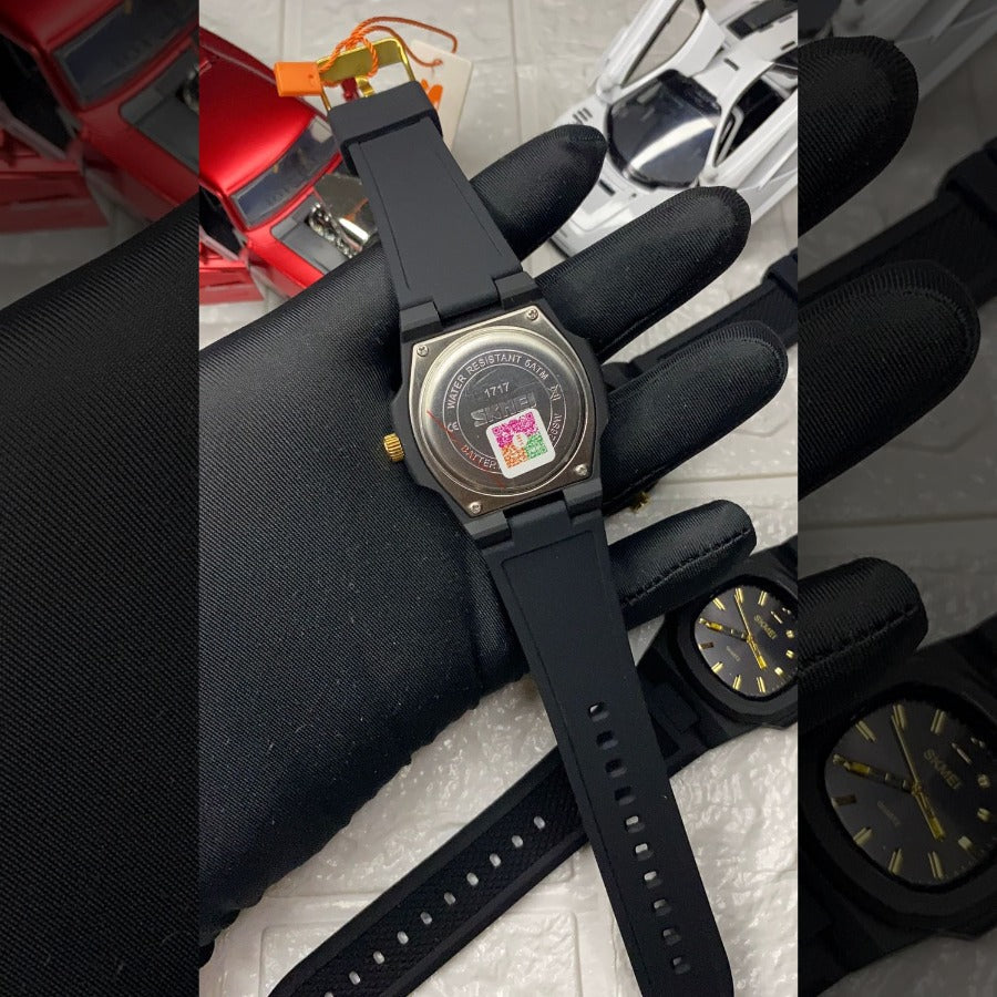 Skmei – 1717 – Quartz Sports Waterproof – Golden