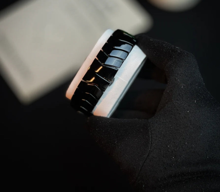 Monsterous Venom –Bold Build, Solid Grip